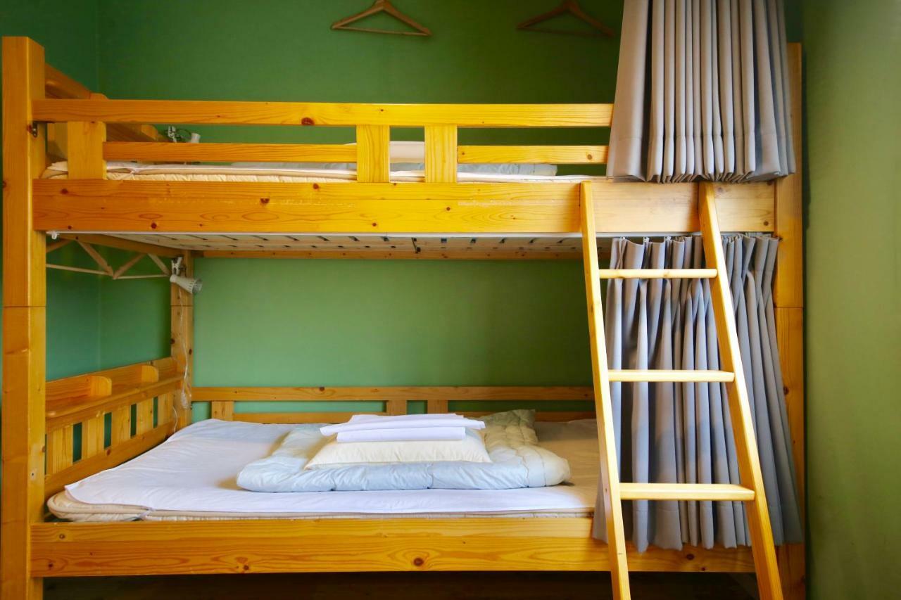 Greenwood Hostel Идзумисано Экстерьер фото